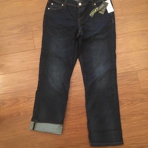 INC Curvy fit Crop/Straight Leg jeans, size 6